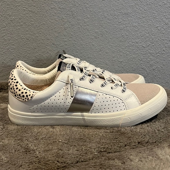 dina perforated sneaker vintage havana